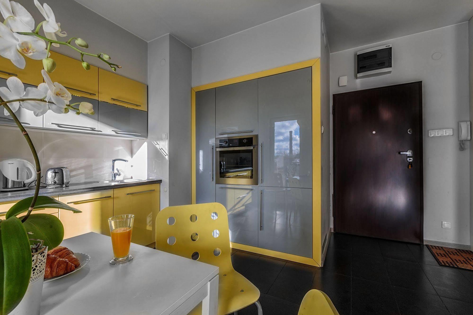 Aparts Apartment